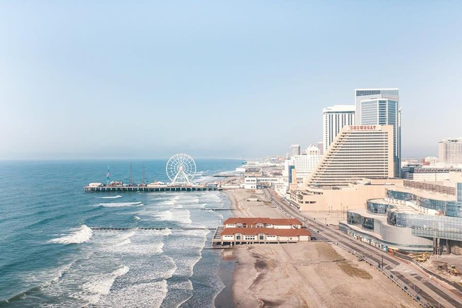 Beachfront Double Queen - Cozysuites 애틀랜틱시티 외부 사진